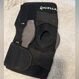 Mueller Black Brace